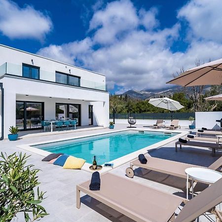 Villa Invigo - Brand New Private Pool Villa Mlini Extérieur photo