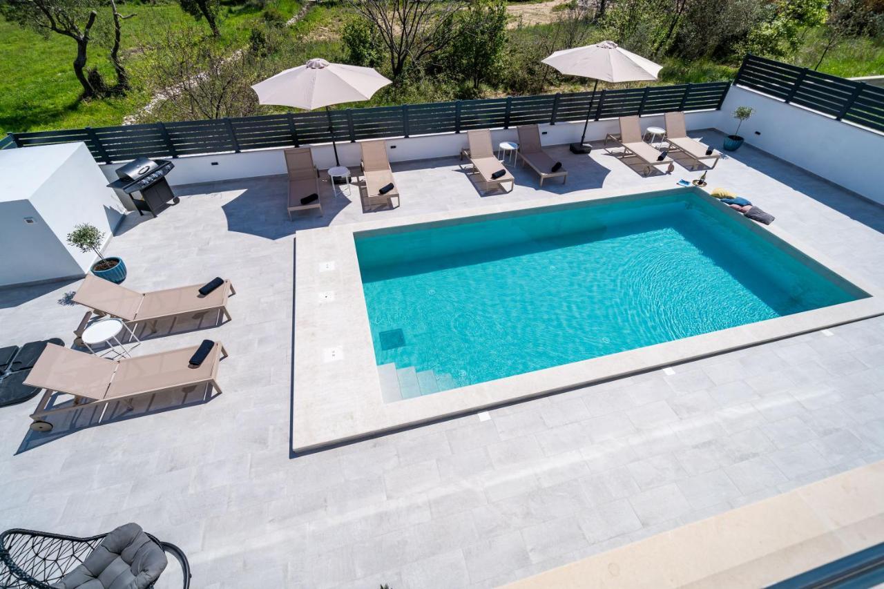 Villa Invigo - Brand New Private Pool Villa Mlini Extérieur photo
